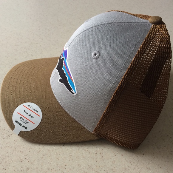 SOLD - Patagonia Fitz Roy Trout Trucker Hat  New - Picture 3 of 7